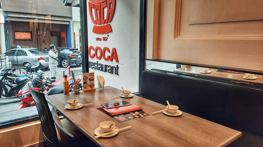 Dining table at Coca Chinese hotpot restaurant on Sukhumvit Soi 39, Bangkok